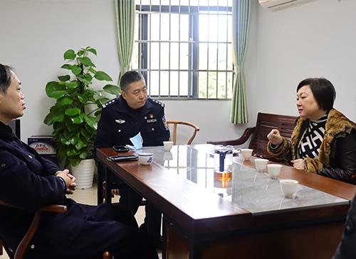 ��ǿ�������������Ǿ����ϵ